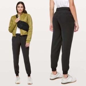 Lululemon On The Fly Joggers